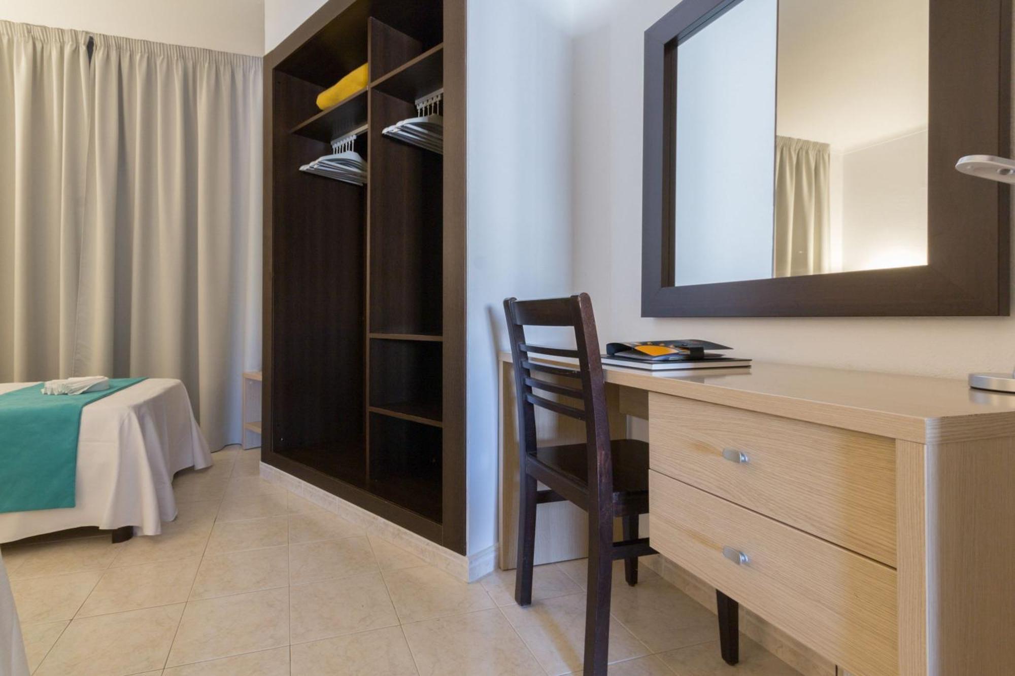 Hotel Orosol By Typic Hotels San Antonio  Exteriér fotografie